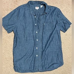 Men’s Large Levi’s Short Sleeve Button Up Shirt